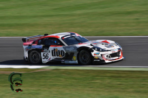 Q2 saw Luke Davenport challenge for pole against the Lotus copy