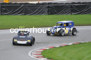 R16 Final - Nathan Anthony avoiding  the spinning Paul Simmons copy