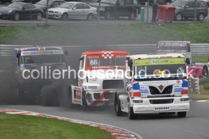 R2 - 4 for the lead in Division 2